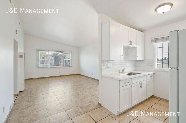 824 47th St San Diego, CA 92102 photo 4