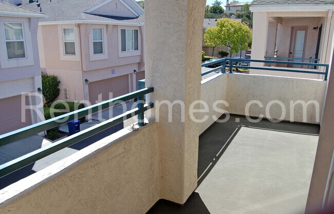 11867 Spruce Run Dr San Diego, CA 92131 photo 3