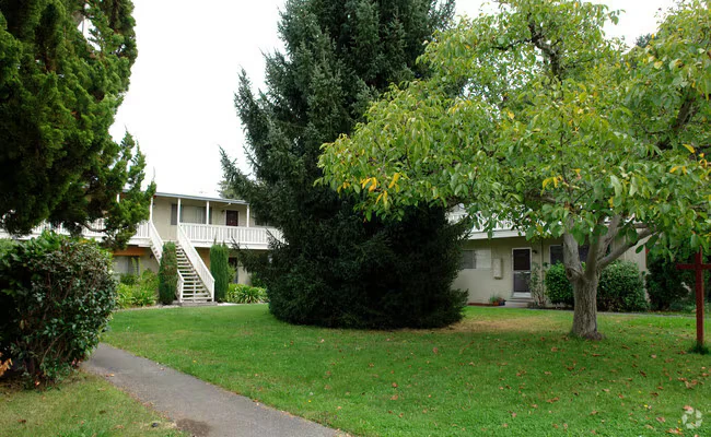 220 Brookwood Ave Santa Rosa, CA 95404 photo 3