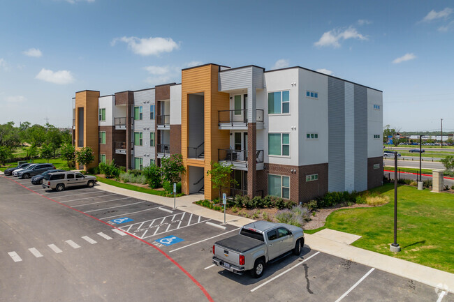 Potranco Commons photo 3