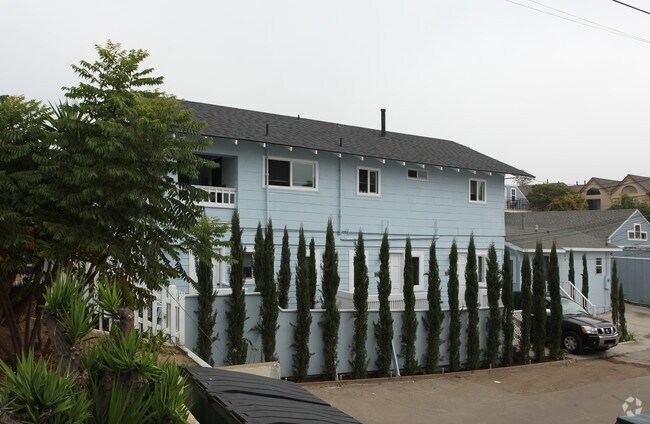1129-33.5 26th Street photo 2