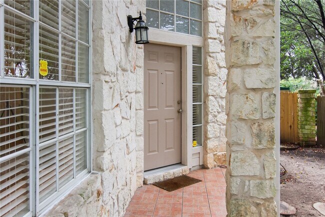 8125 Rimini Trail Austin, TX 78729 photo 4