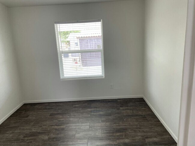 19802 N 32nd Street #33 photo 5