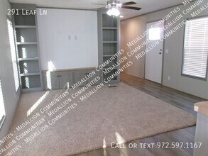 291 Leaf Ln New Braunfels, TX 78130 photo 3