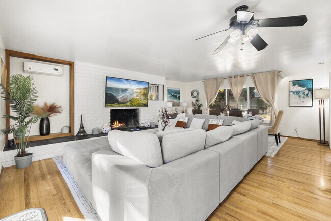 4989 Randlett Dr La Mesa, CA 91942 photo 3