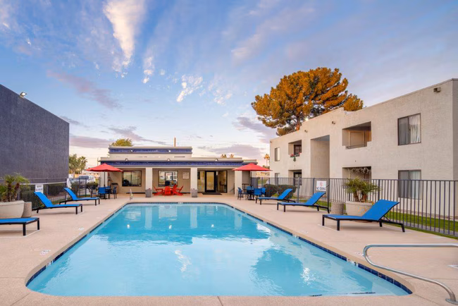 SunPointe Apartments photo 4