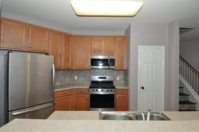 1900 Scofield Ridge Pkwy Austin, TX 78727 photo 3