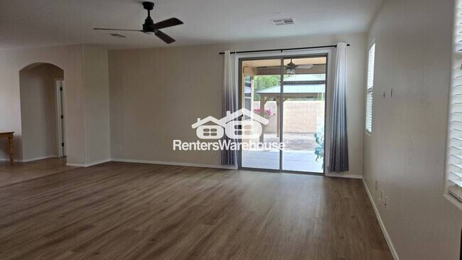 9609 N 181st Ln Waddell, AZ 85355 photo 2