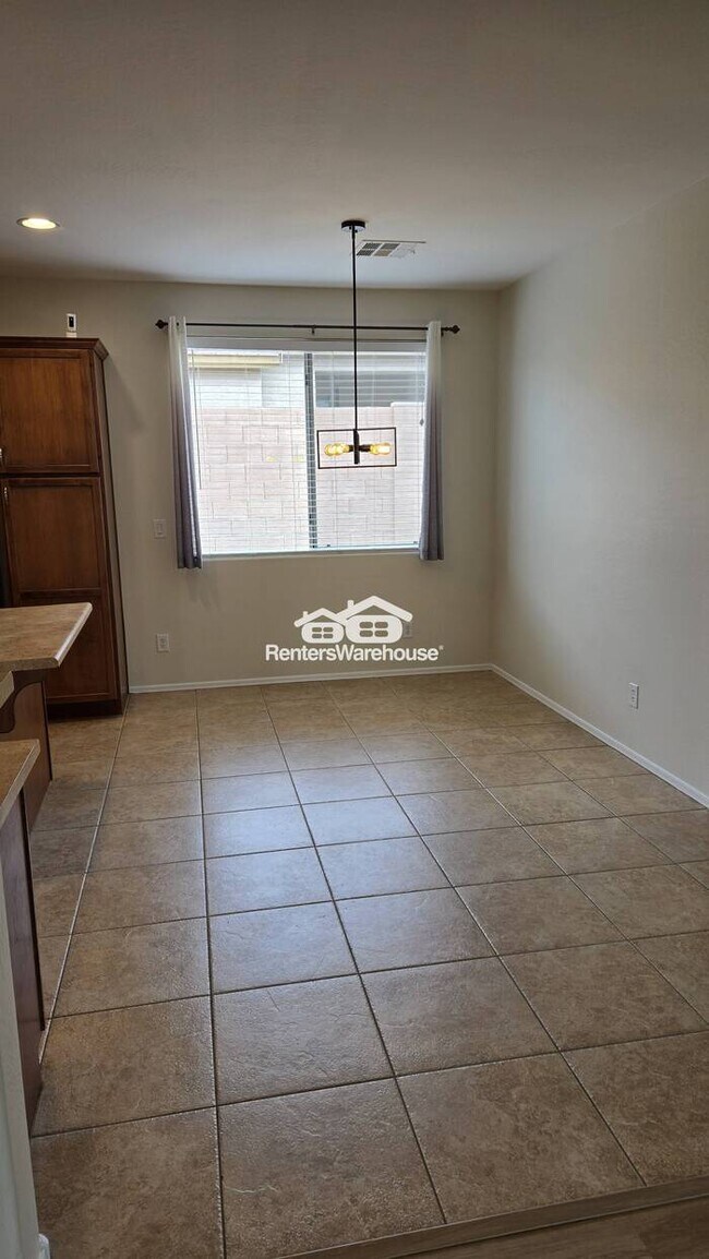 9609 N 181st Ln Waddell, AZ 85355 photo 5