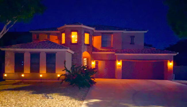 15046 W Sells Dr photo 4