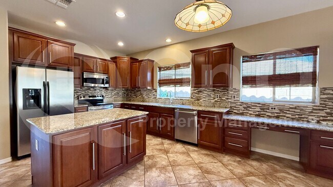 27109 N 52nd Ave Phoenix, AZ 85083 photo 2