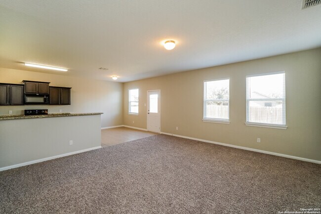 3442 Glacier Lake San Antonio, TX 78222 photo 4
