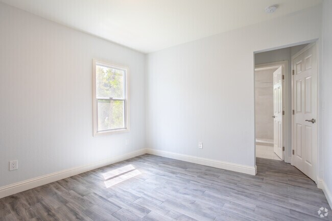 Oakland Heights - 55+ Active Adult Apartments photo 5