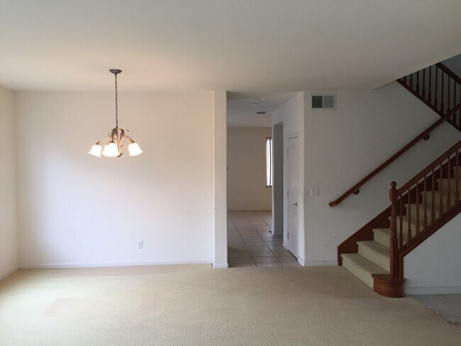 4 Bed, 3.5 Bath Antioch Home with Loft photo 3