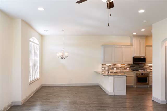 2401 Cort Drive, Carrollton, TX 75010 photo 4