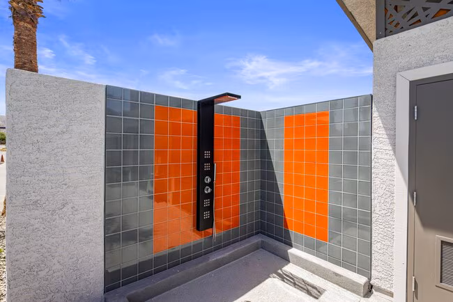 LINQ at South Mountain photo 5