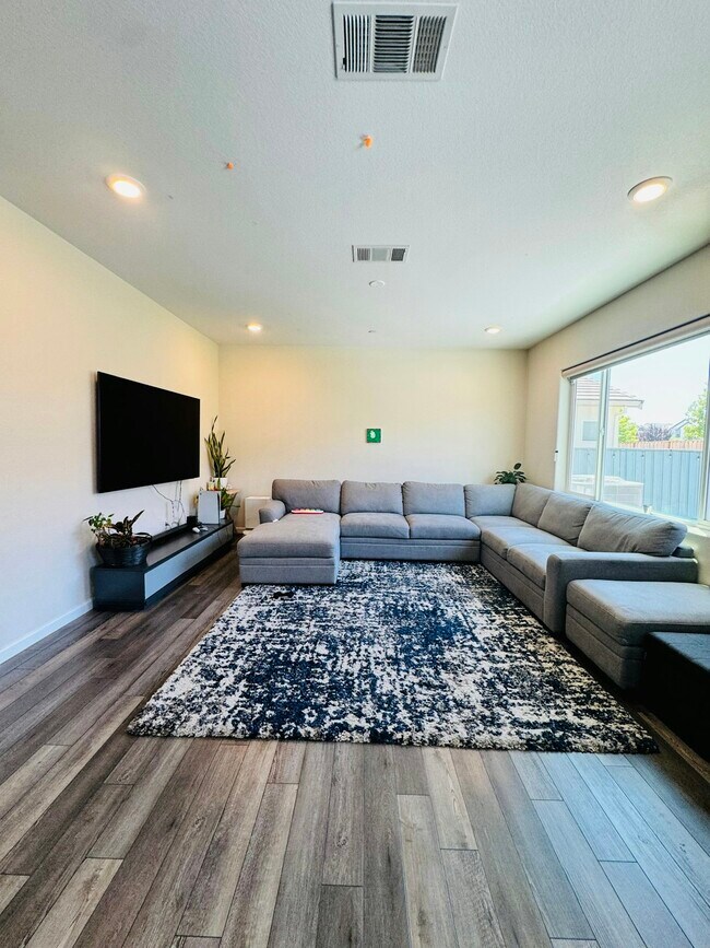 5356 Knights Valley Ln Antioch, CA 94531 photo 4