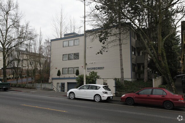 Shorecrest Apartments photo 3