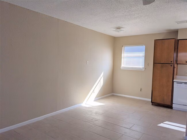 915 Alexander Street, Houston, TX 77008 photo 4