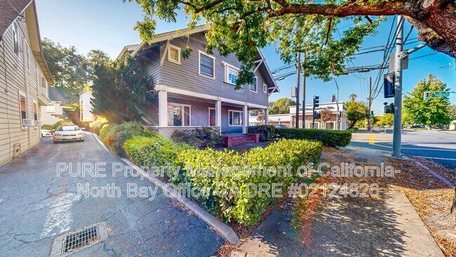 625 Humboldt St Santa Rosa, CA 95404 photo 3