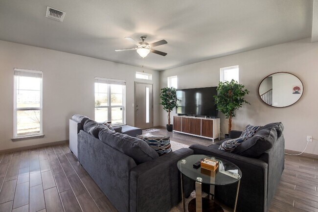 5517 Charles Merle Dr. Austin, TX 78747 photo 4
