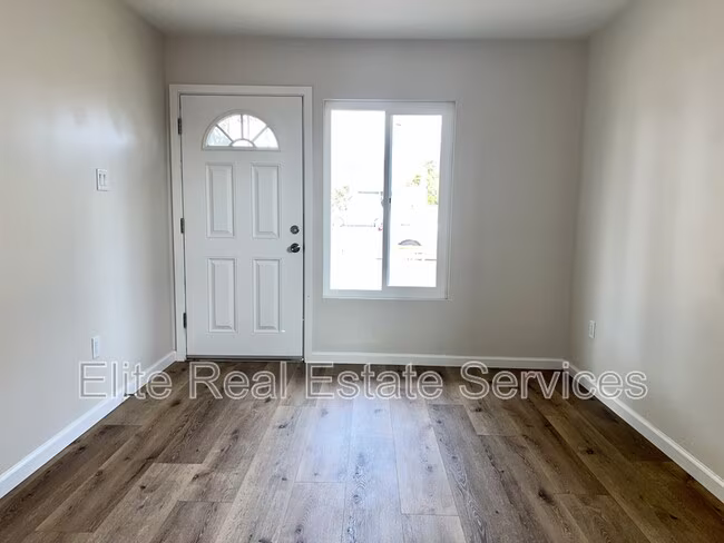3313 Clairemont Mesa Boulevard - 1 photo 5