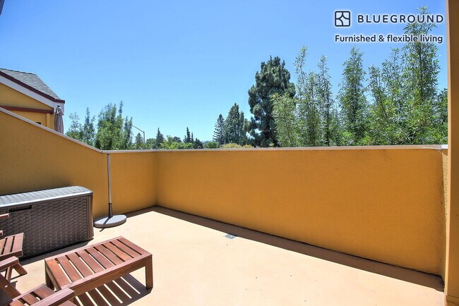 939 Laurel St San Carlos, CA 94070 photo 5