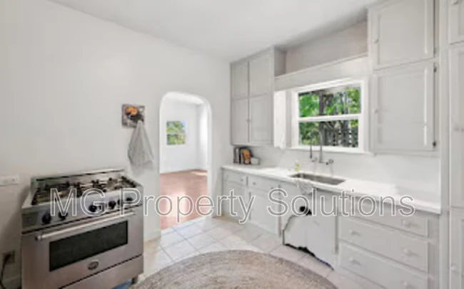 21 Humboldt Ave San Anselmo, CA 94960 photo 4