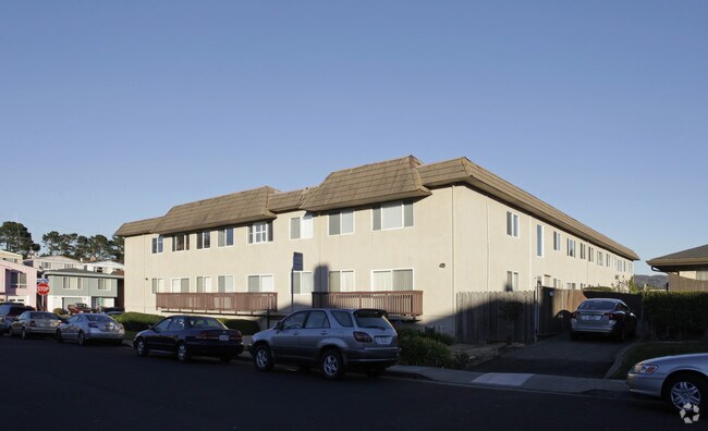 Southgate West Apartments photo 3
