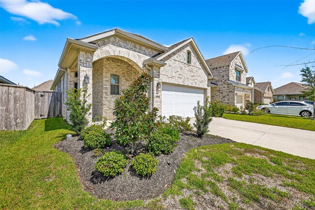 31130 Cardrona Peak Place, Hockley, TX 77447 photo 3