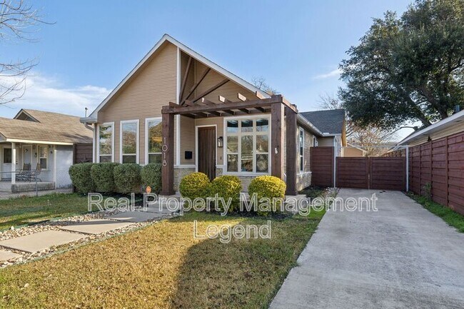 1018 South Waverly Drive, Dallas, TX 75208 photo 2