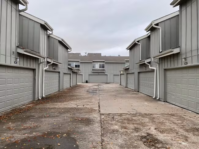 6857 Greenway Chase Street, Houston, TX 77072 photo 3