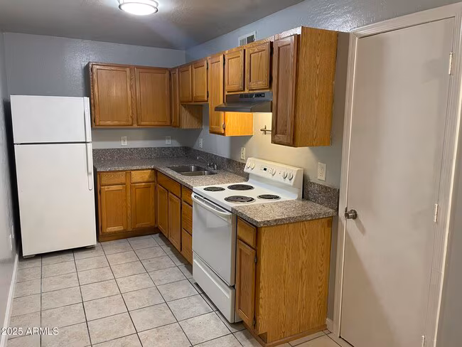 602 E Townley Ave Phoenix, AZ 85020 photo 2
