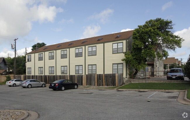 Broadway Condominiums photo 2