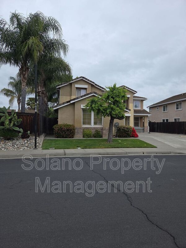2822 Regatta Cir Fairfield, CA 94533 photo 3