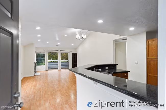 1623 Parkview Green Circle, San Jose, CA 95131 photo 5