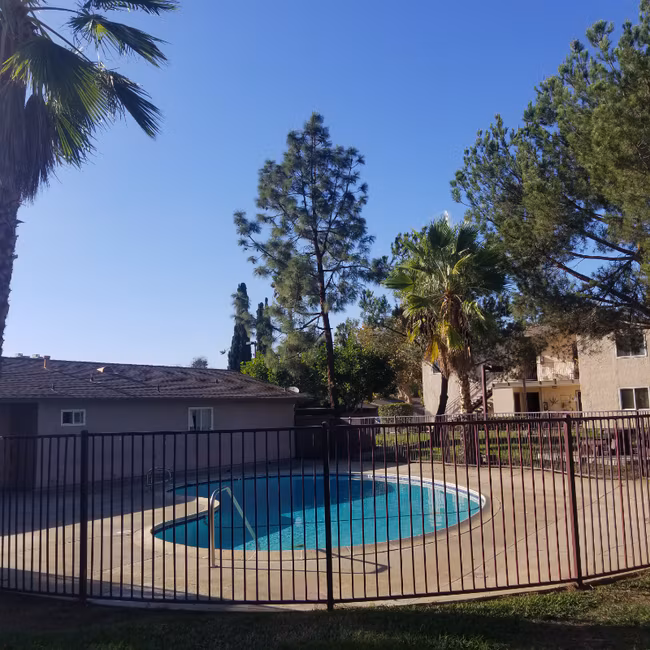 240 W Lincoln Ave Escondido, CA 92026 photo 3