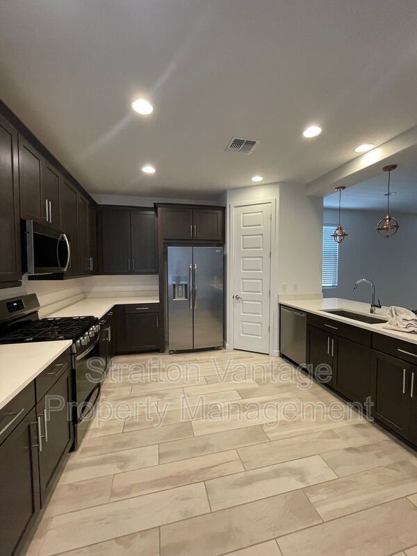 3522 E Dakota Dr photo 5
