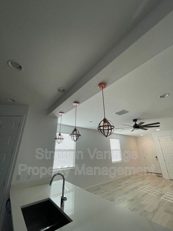 3522 E Dakota Dr photo 4