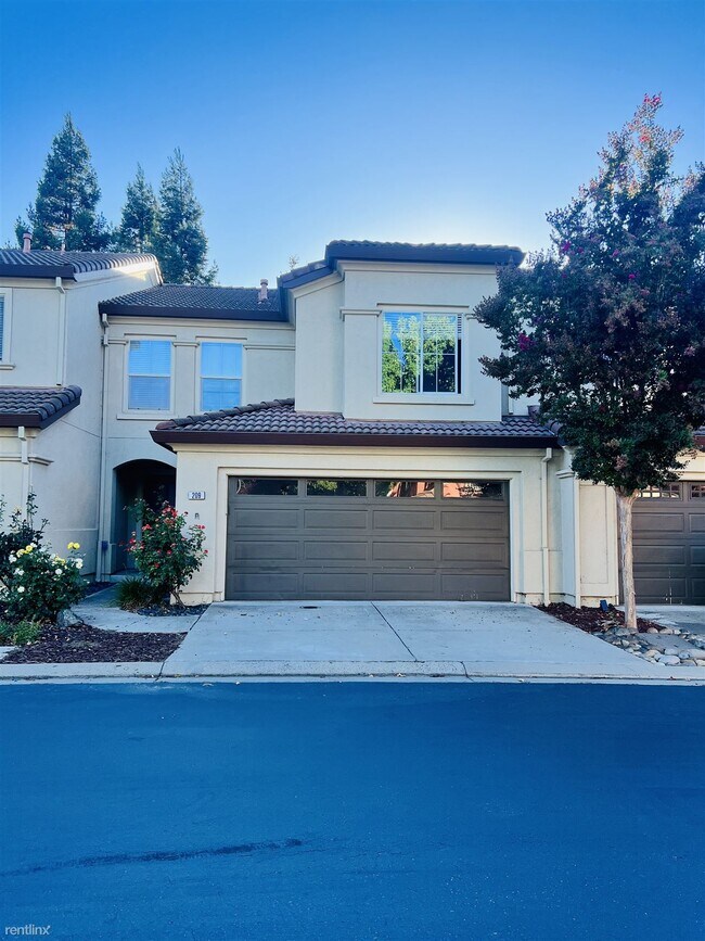 209 Plumpointe Ln San Ramon, CA 94582 photo 2