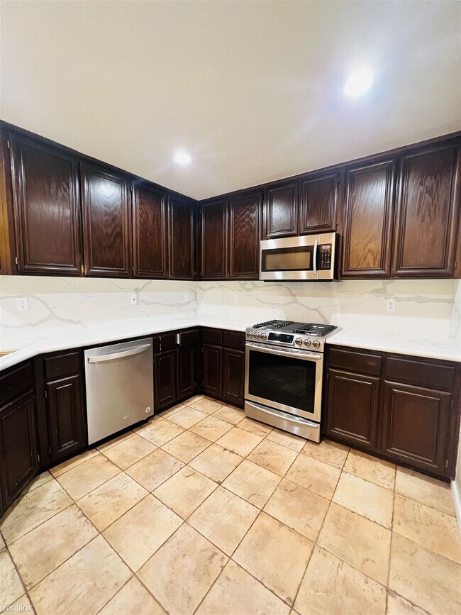 209 Plumpointe Ln San Ramon, CA 94582 photo 4