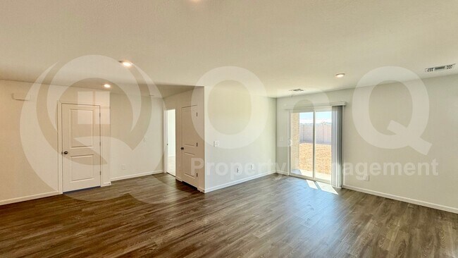 24477 W St Anne Ave Buckeye, AZ 85326 photo 4