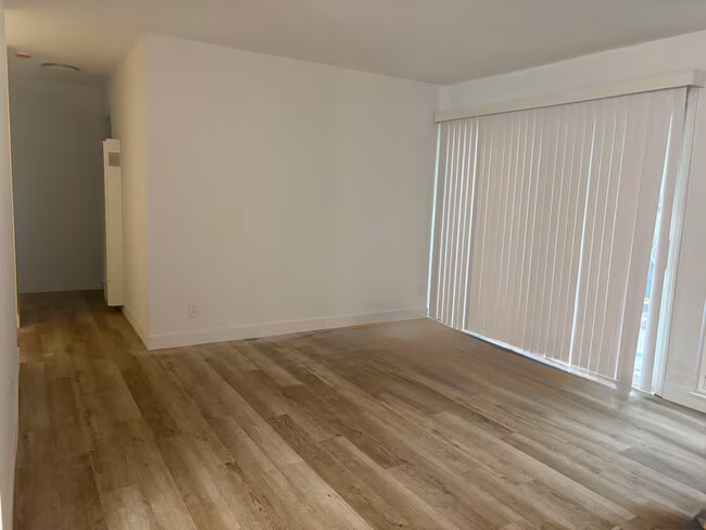 1919 Ygnacio Valley Rd Walnut Creek, CA 94598 photo 3
