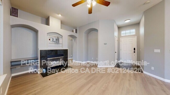 4214 Wayvern Dr Santa Rosa, CA 95409 photo 4