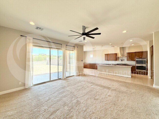 44723 N 44th Ave Phoenix, AZ 85087 photo 2