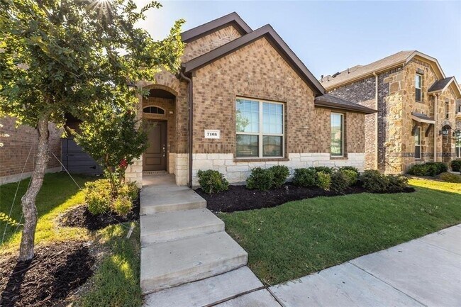 7105 Wildflower Way, Aubrey, TX 76227 photo 3
