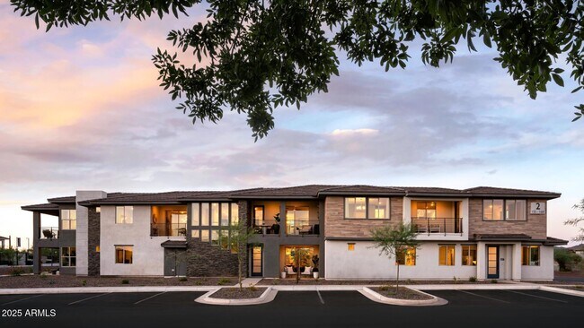 Charming 2BR Condo in Phoenix photo 4