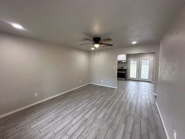 305 Mimosa Street, Aubrey, TX 76227 photo 4
