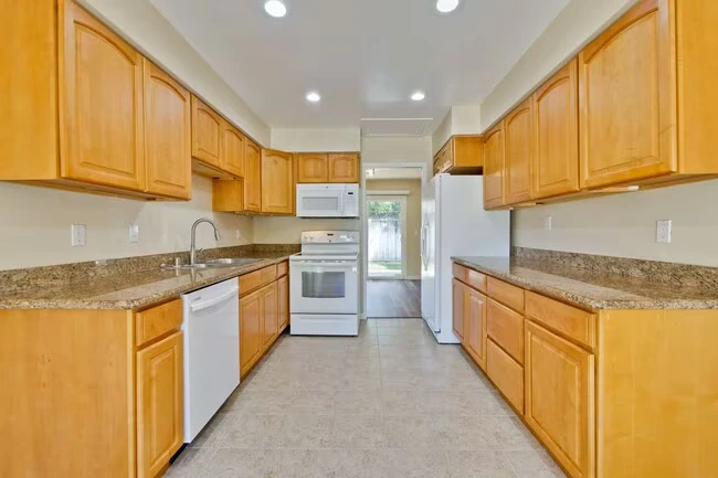 1521 Willowhaven Ct San Jose, CA 95126 photo 4