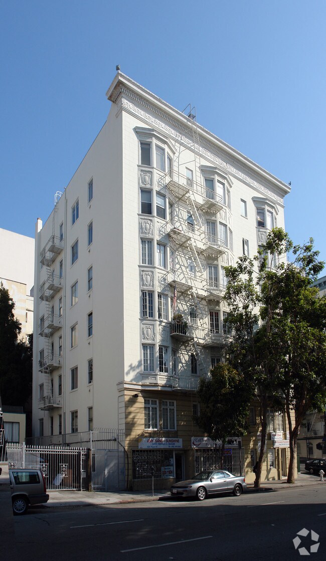 Pearsonia Apartments photo 5
